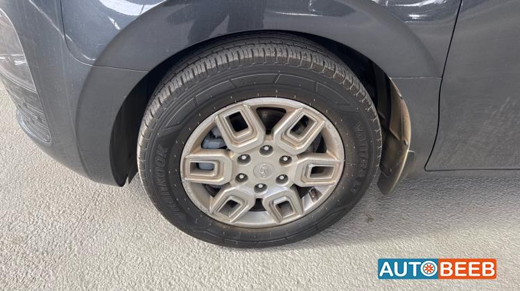 Minibus Hyundai 2022