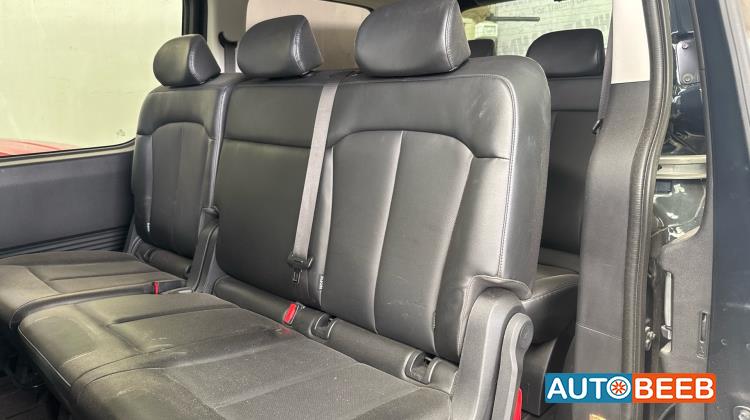 Minibus Hyundai 2022