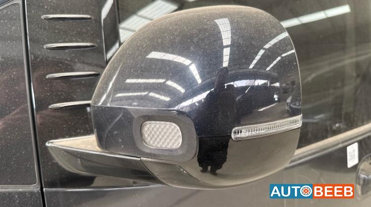 Minibus Hyundai 2022