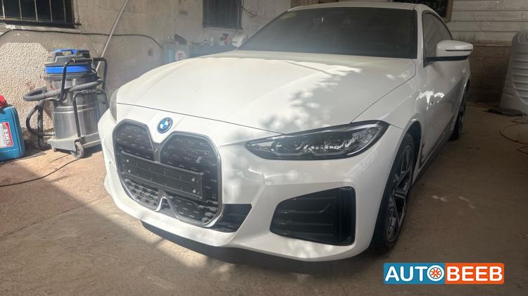 بي ام دبليو i4 2022