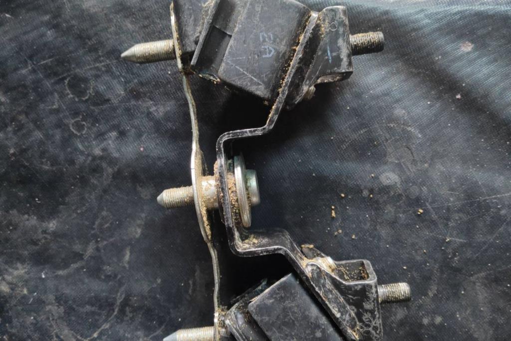 كرسي جير ايسوزو دي ماكس 2022 2023