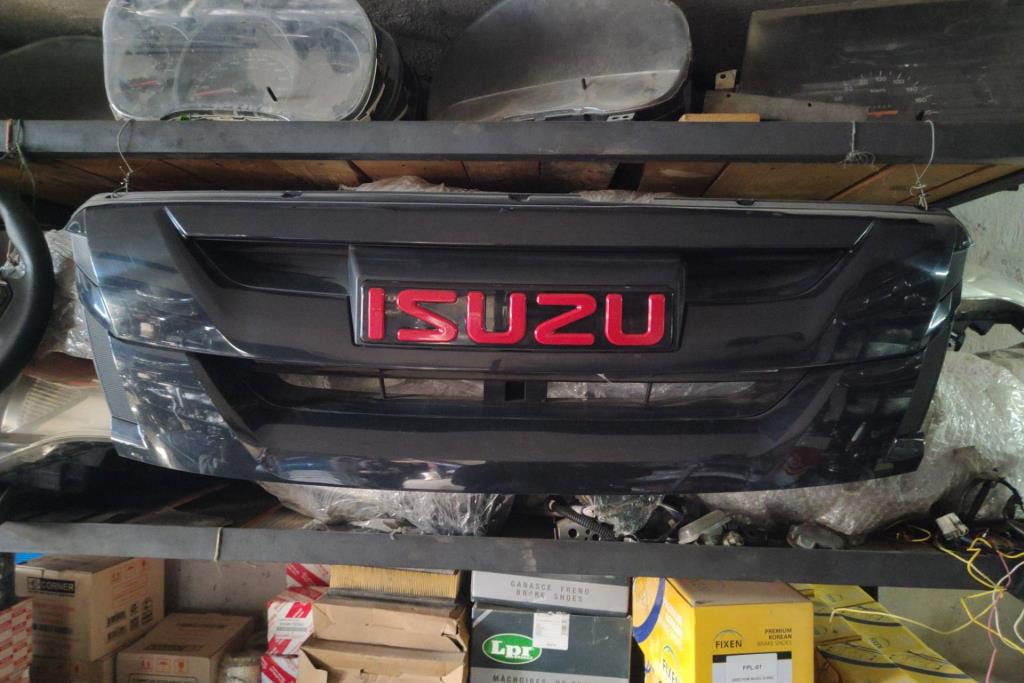 شل امامي ايسوزو دي ماكس جي تي 2017 2018 2019