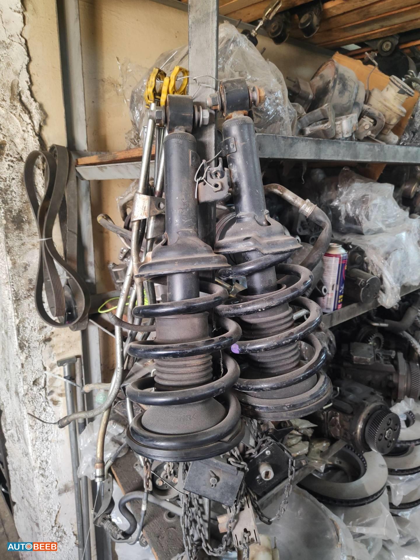 صنوبرص أمامي تويوتا هايلوكس 2015 2016