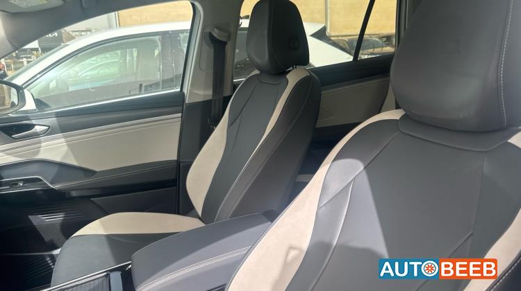 فولكس فاجن ID 6 2022