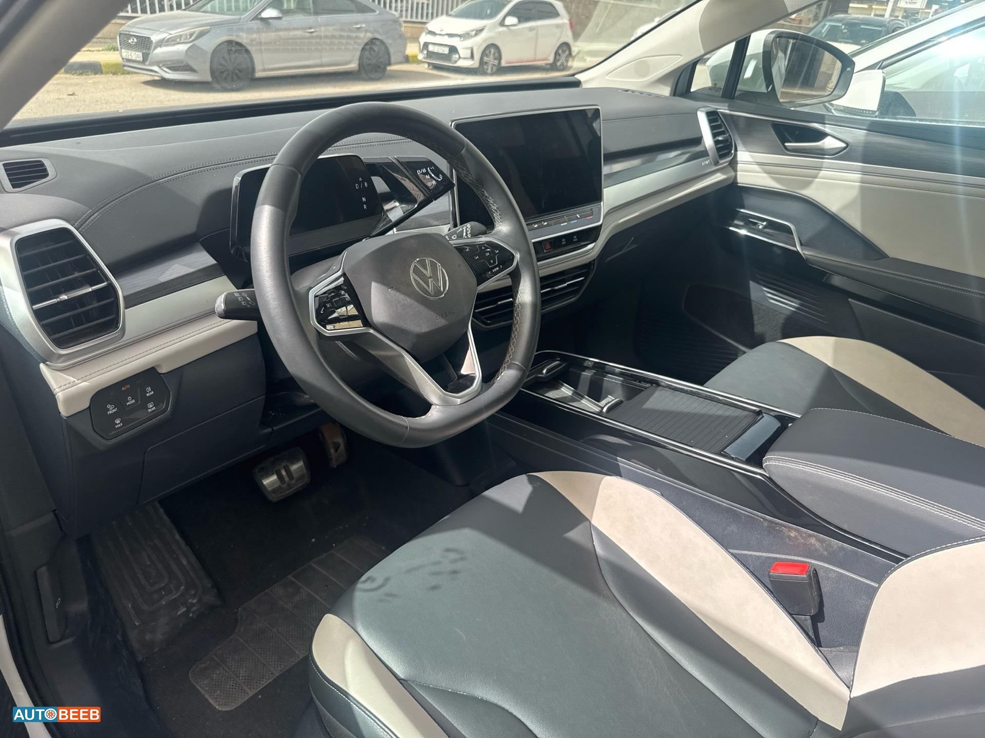 فولكس فاجن ID 6 2022