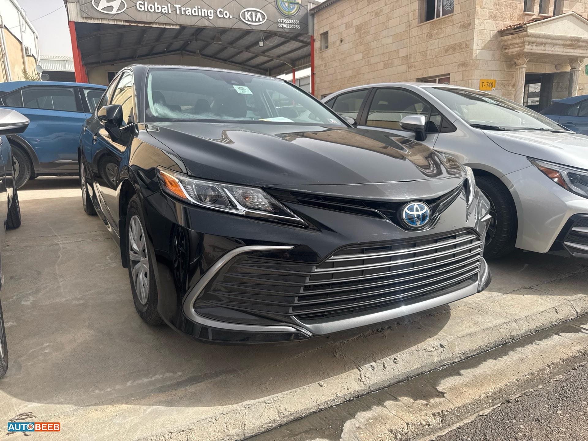 Toyota Camry 2024