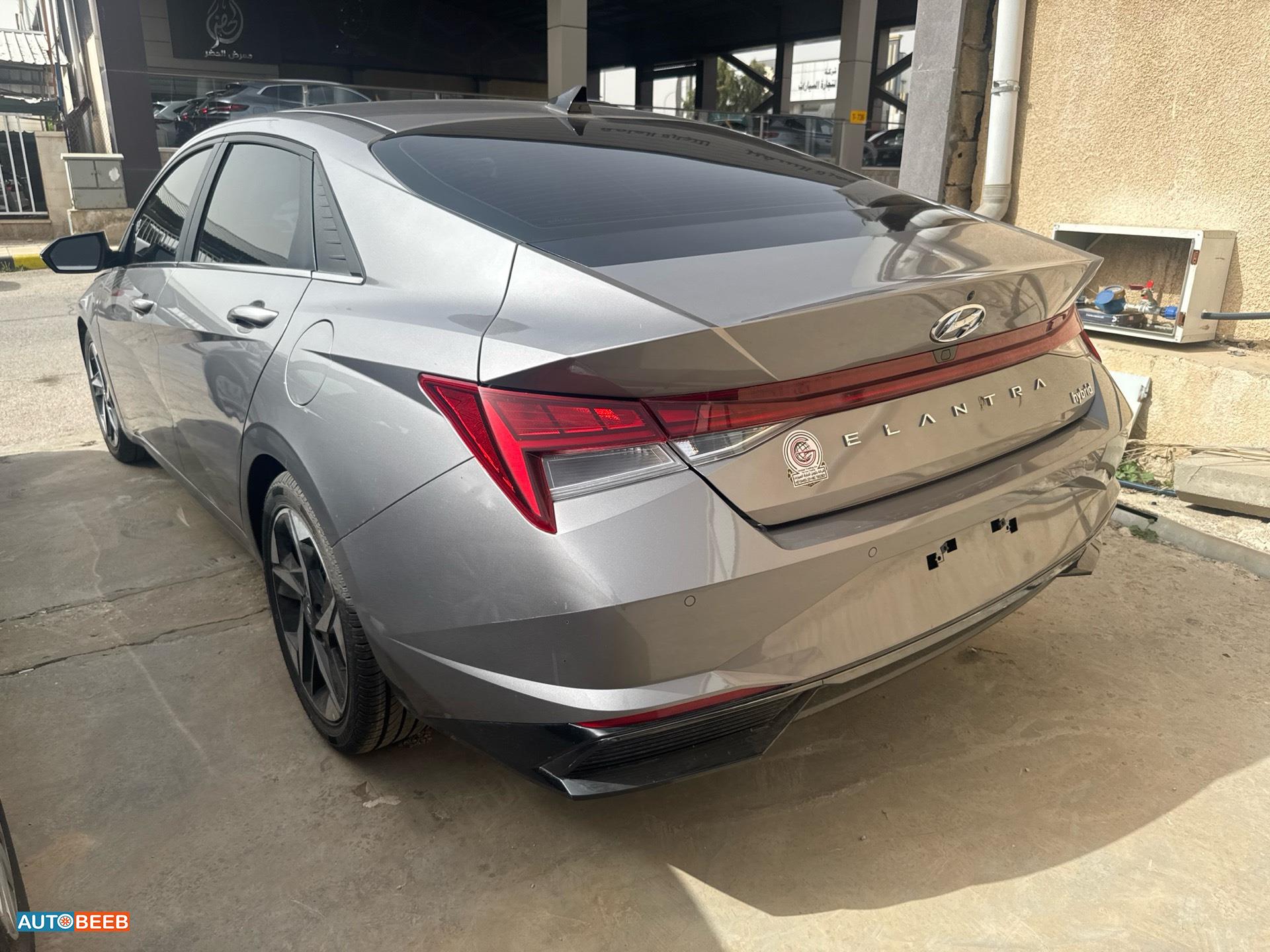 Hyundai Elantra 2023