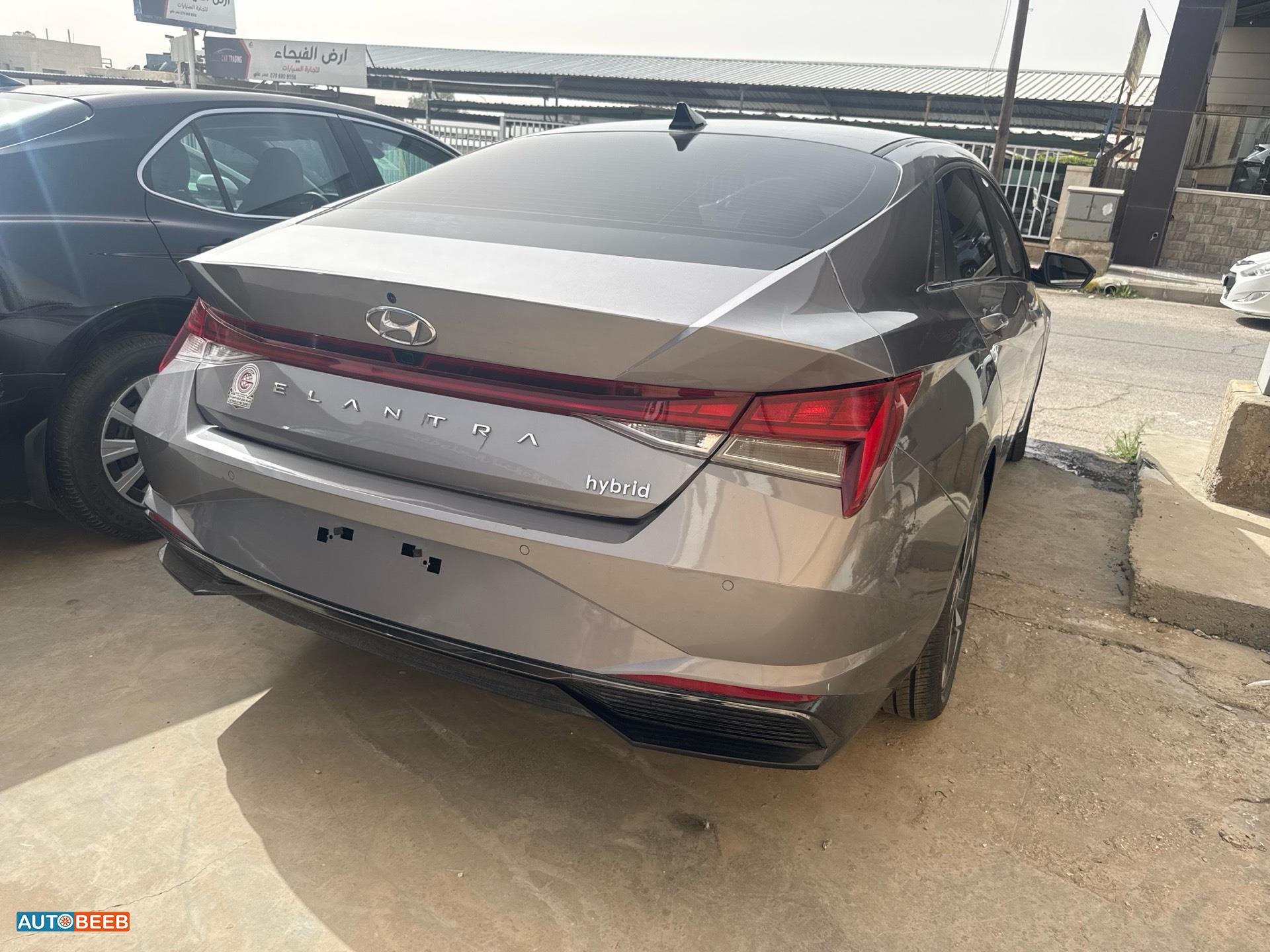 Hyundai Elantra 2023