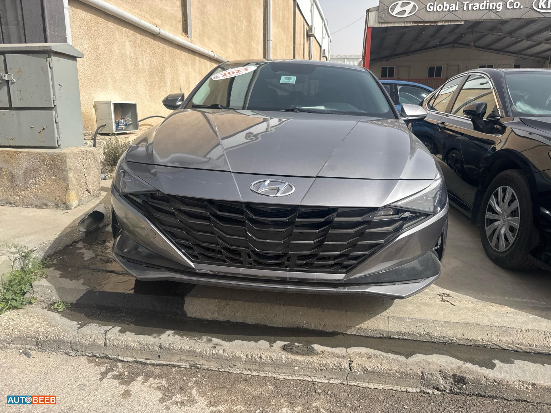 Hyundai Elantra 2023