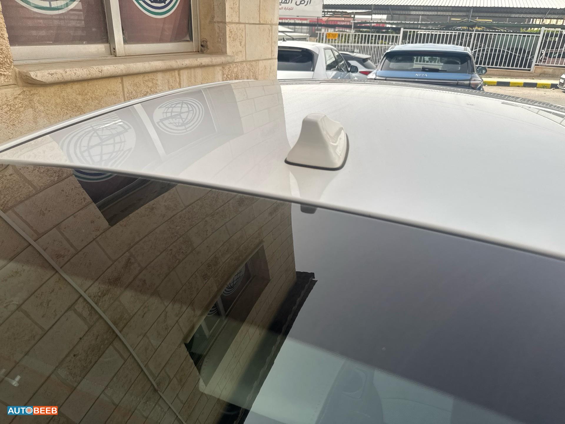 هيونداي ايونيك 2020