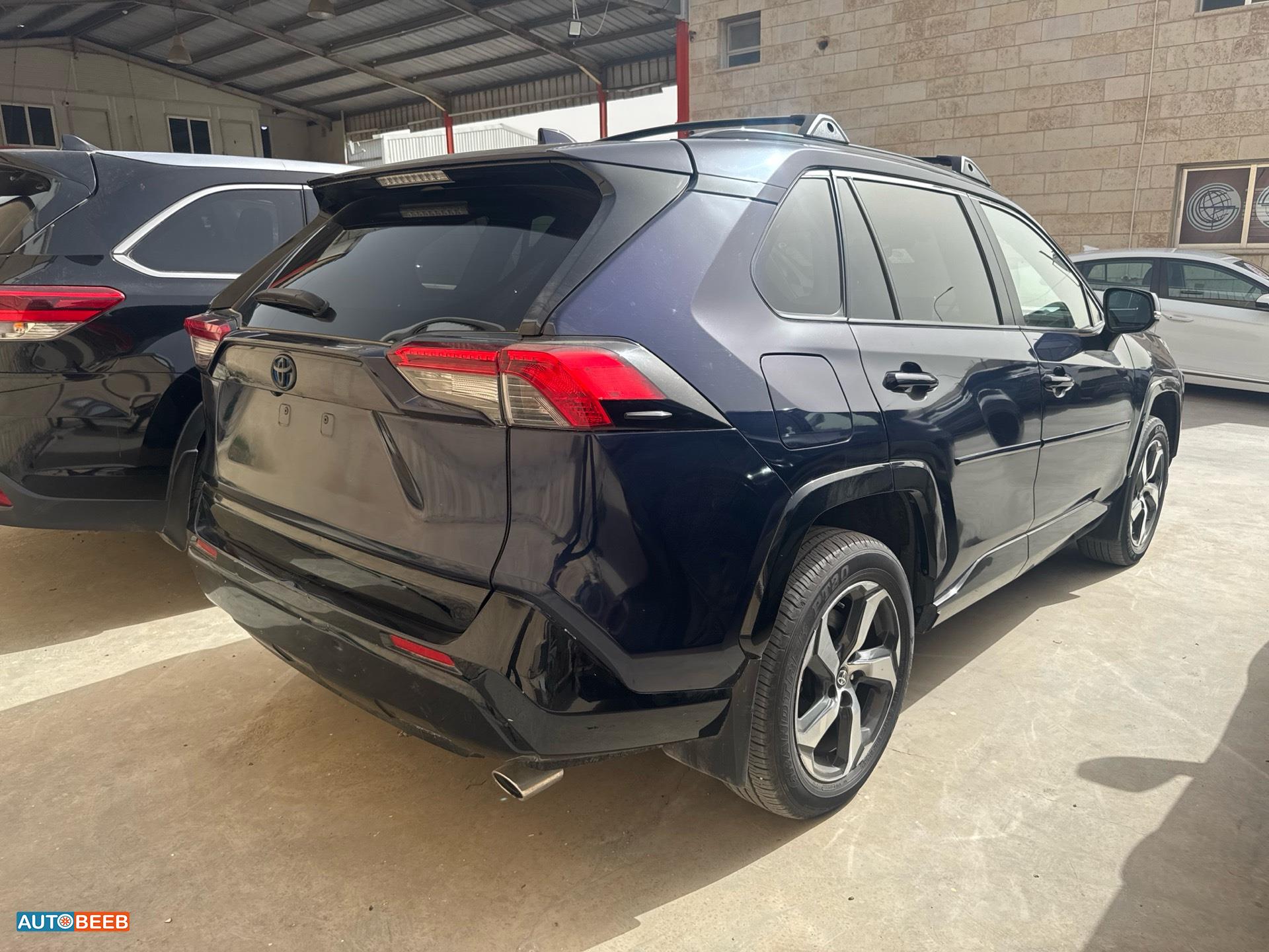 تويوتا راف فور 2023