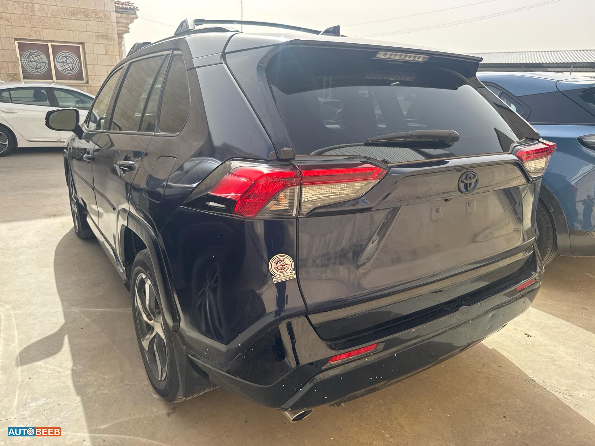 تويوتا راف فور 2023