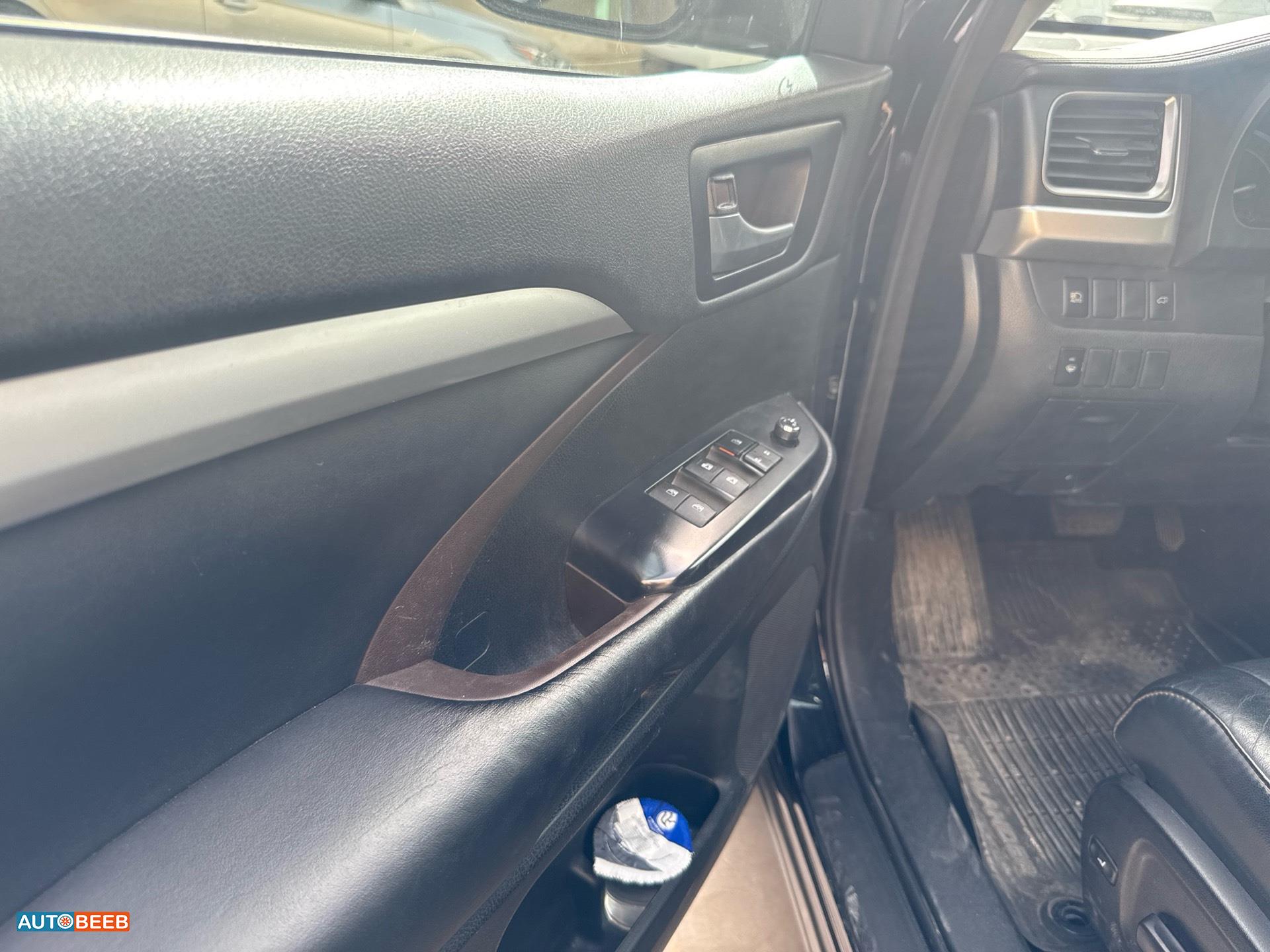 Toyota Highlander 2018