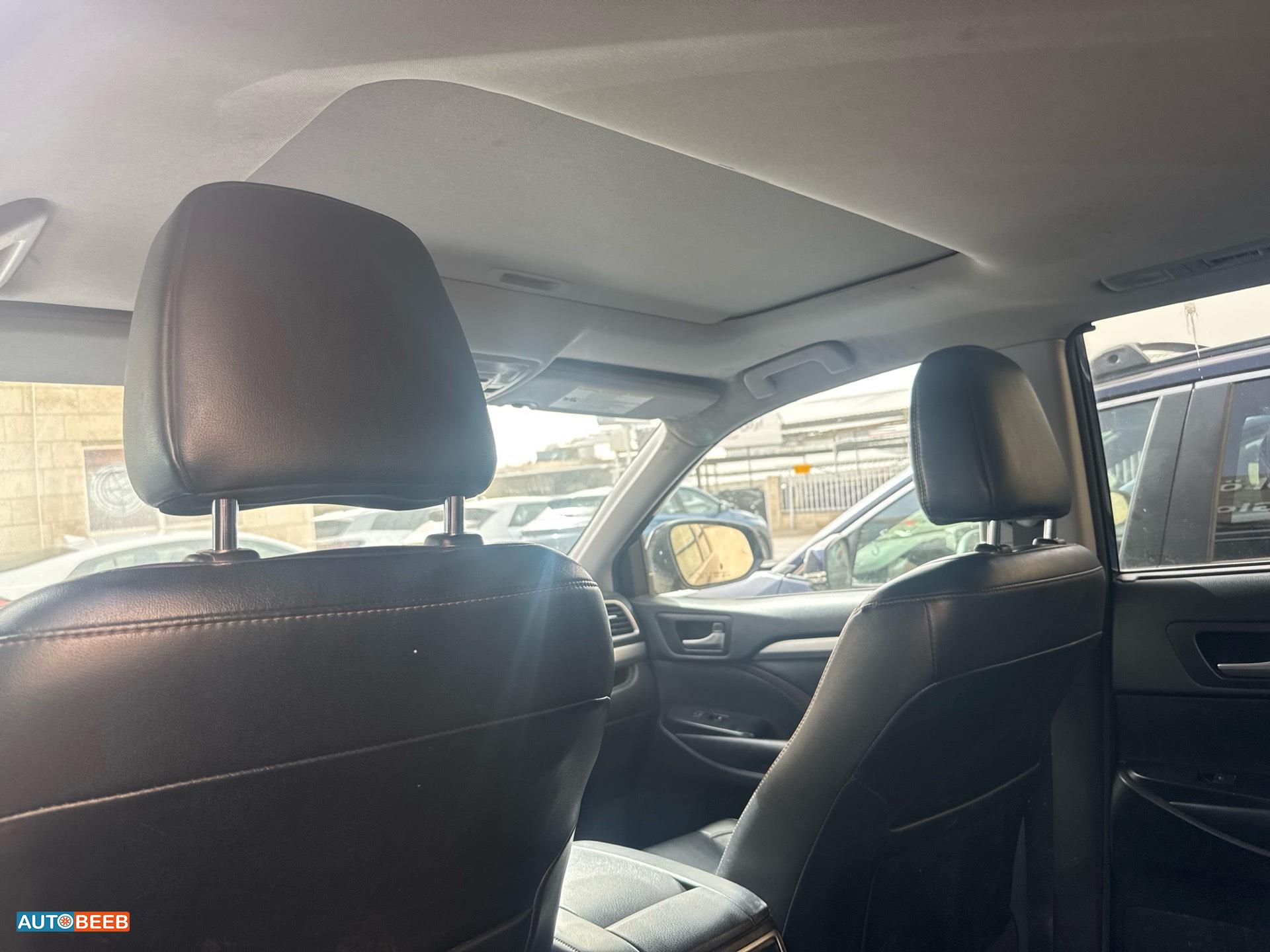 Toyota Highlander 2018