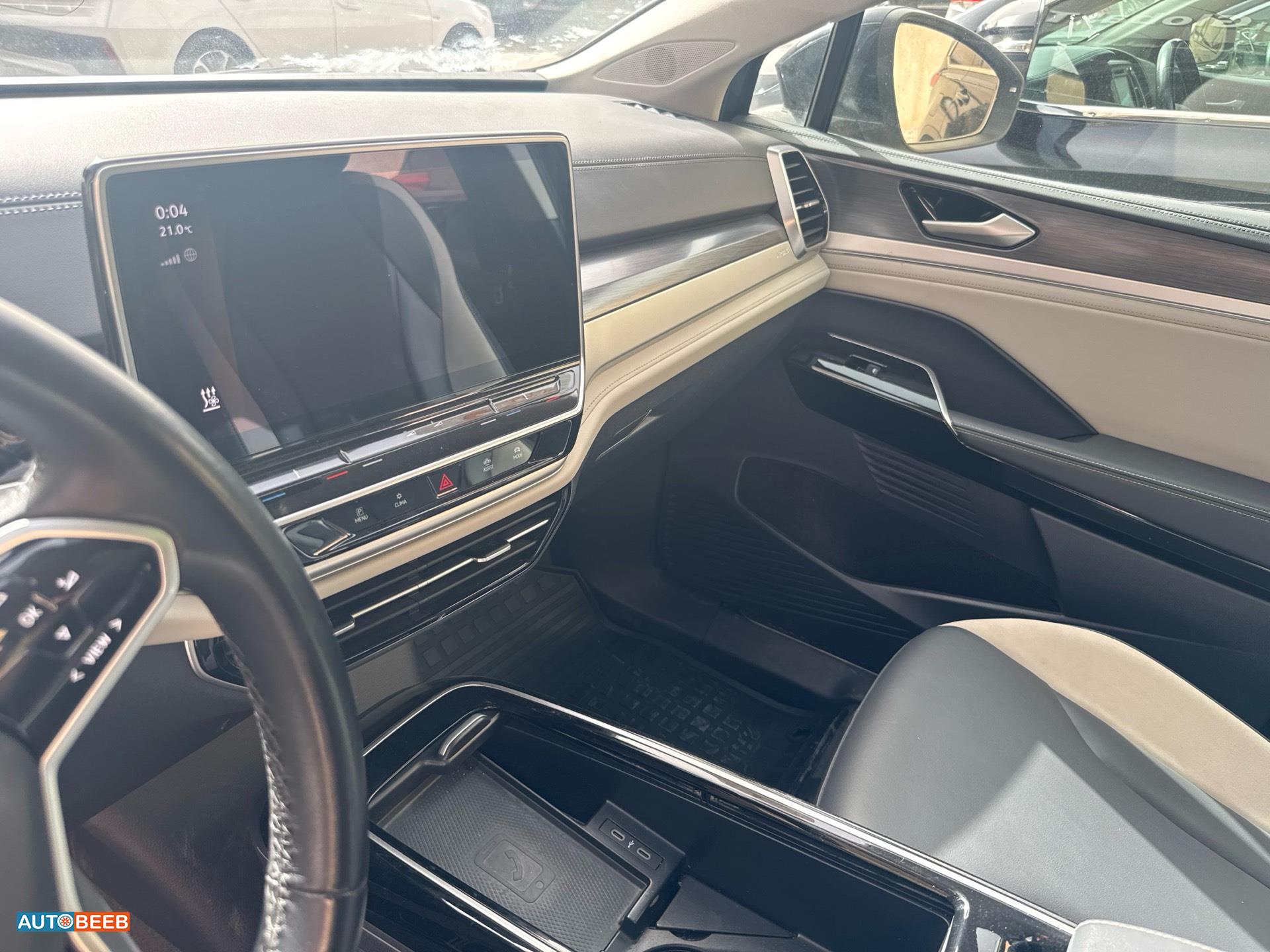 فولكس فاجن ID 6 2022