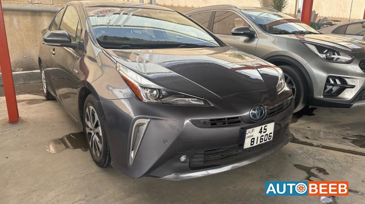 Toyota Prius 2021
