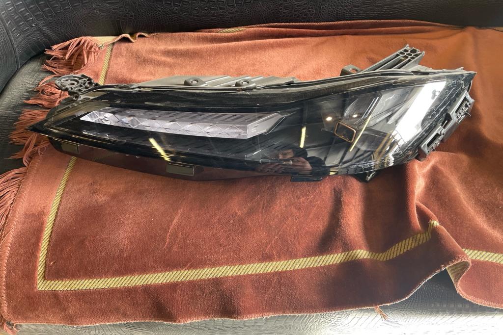 ضوء امامي يمين شمال شانجان Sl03 2019 2020 2021 2022 2023 2024