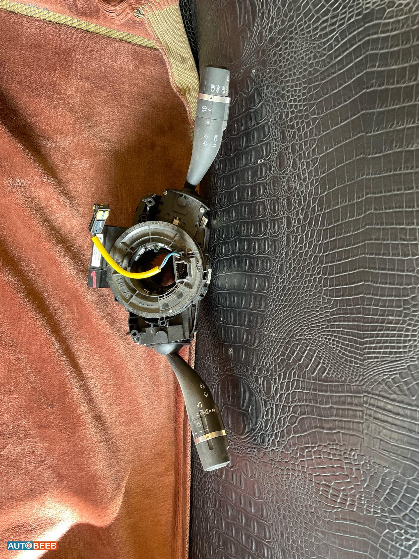 يد غمازات مع ملف طارة بي واي دي سيجول 2022 2023 2024 