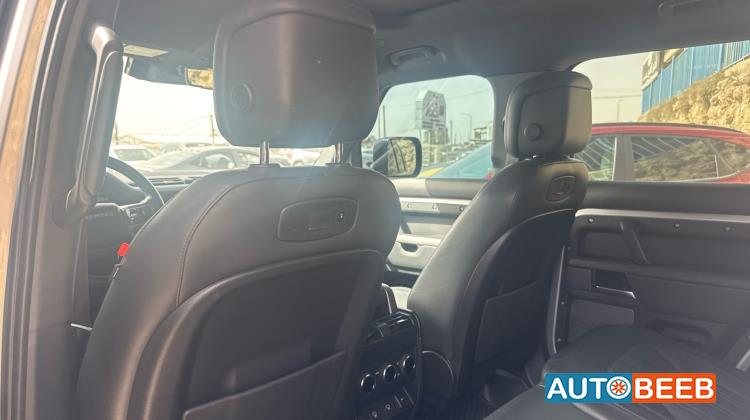 لاندروفر ديفندر 2021