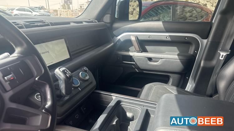 لاندروفر ديفندر 2021