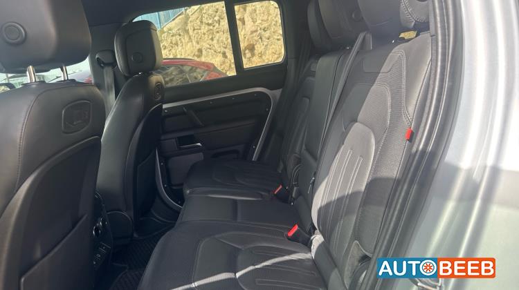 لاندروفر ديفندر 2021