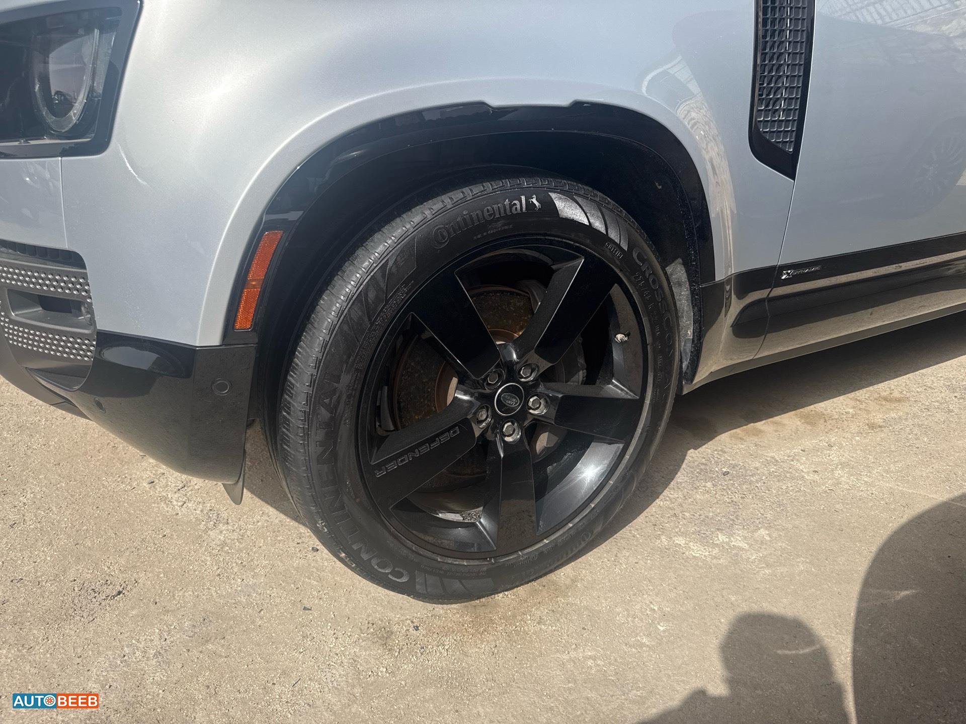 لاندروفر ديفندر 2021