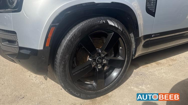 لاندروفر ديفندر 2021