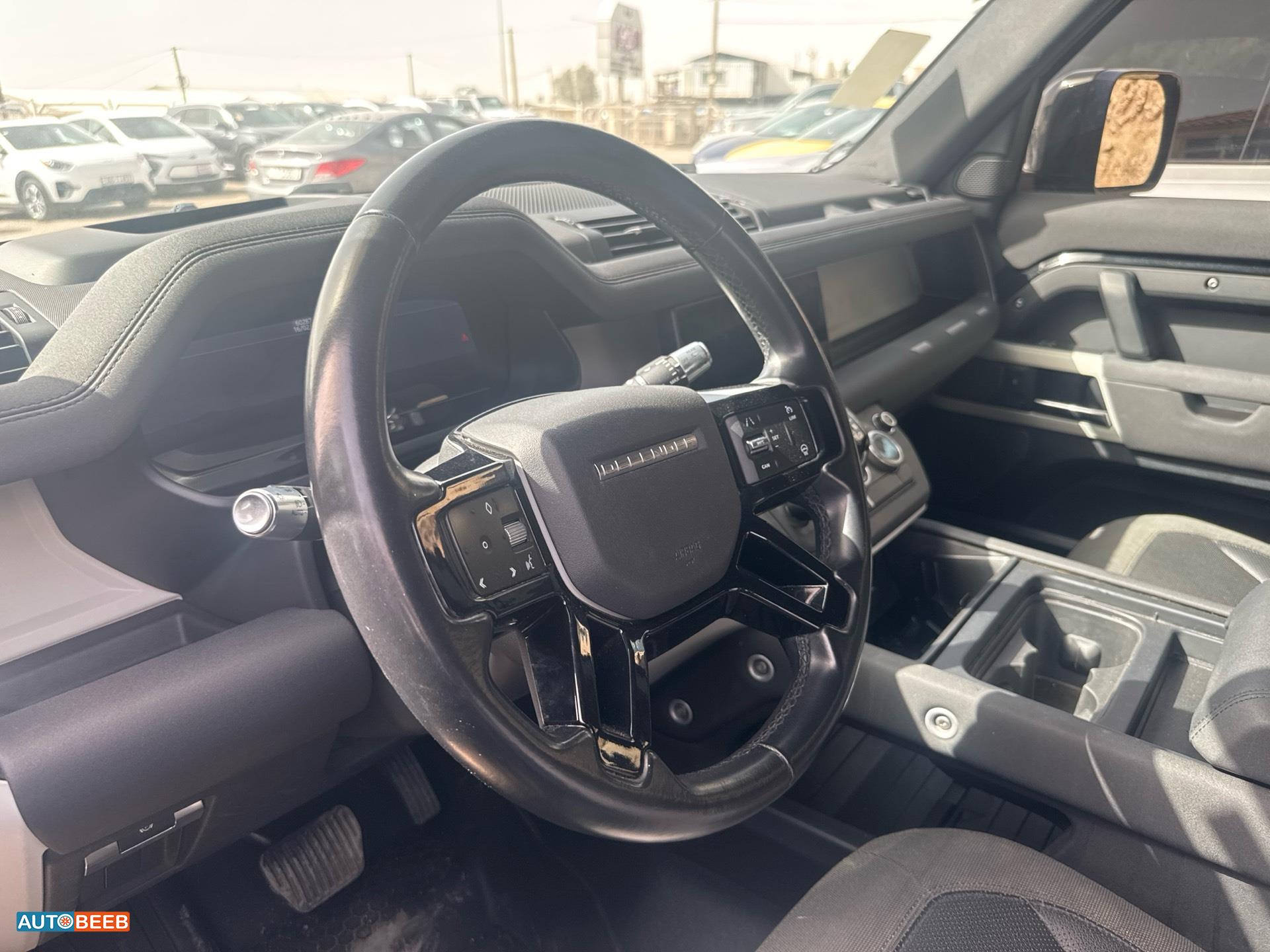 لاندروفر ديفندر 2021