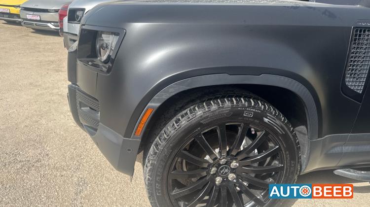 لاندروفر ديفندر 2021