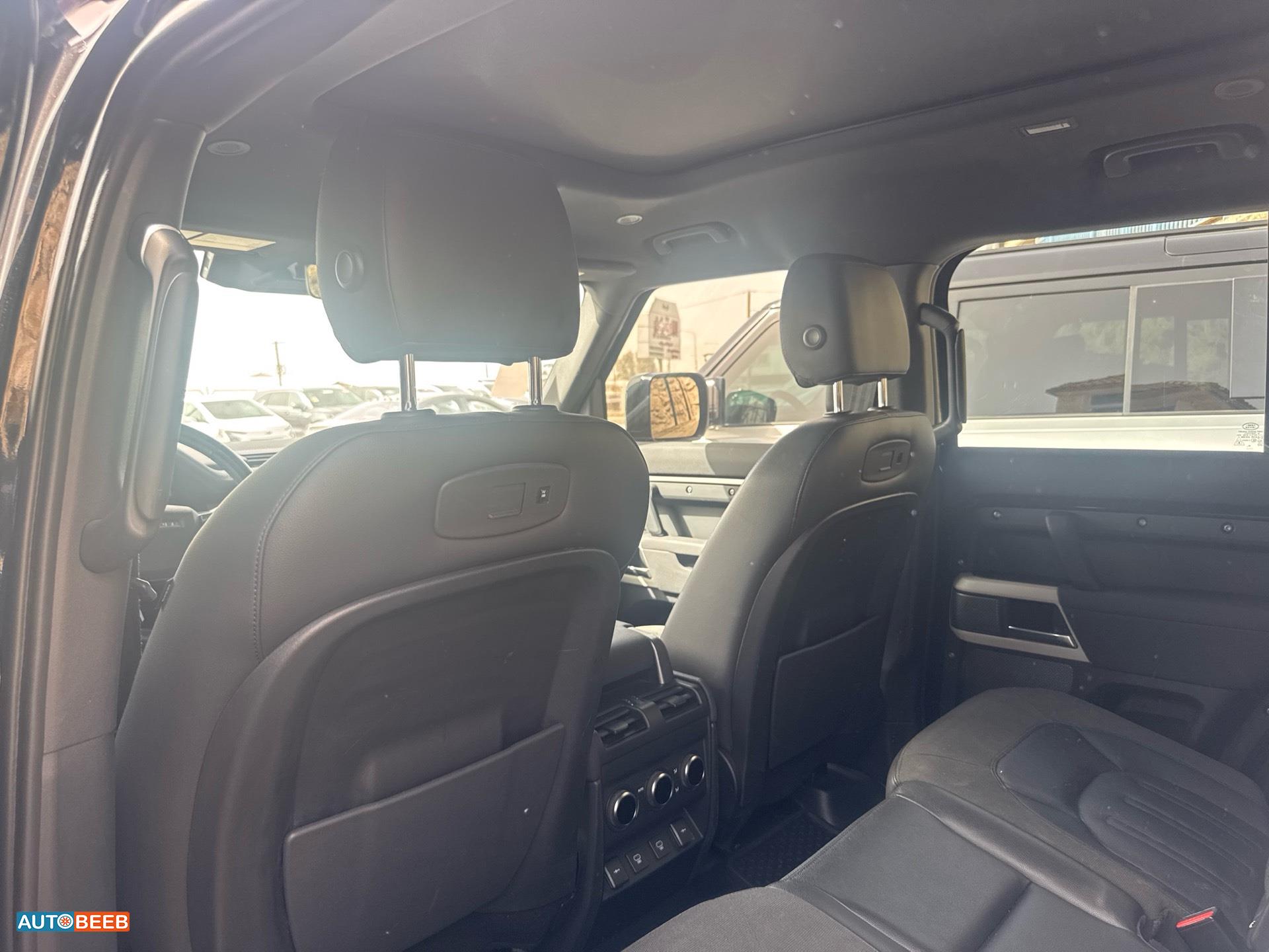 لاندروفر ديفندر 2021