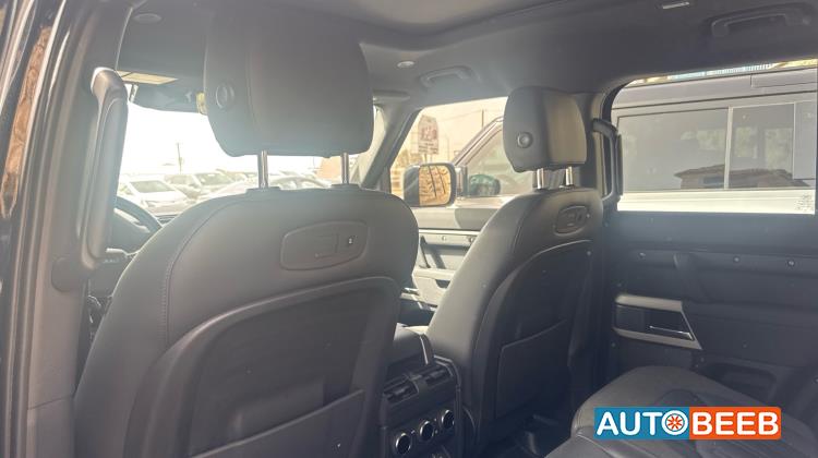 لاندروفر ديفندر 2021