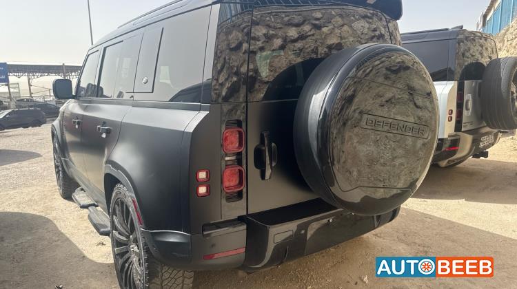 لاندروفر ديفندر 2021