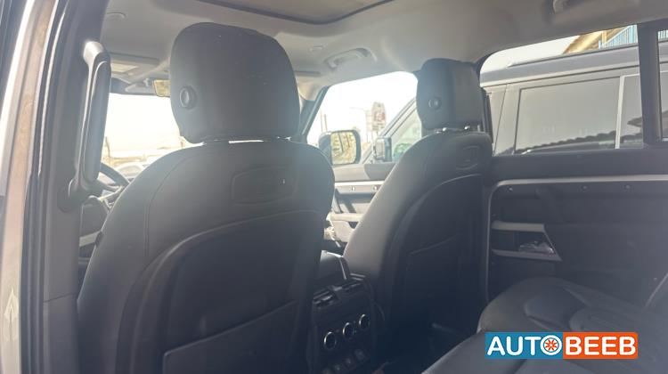 لاندروفر ديفندر 2021