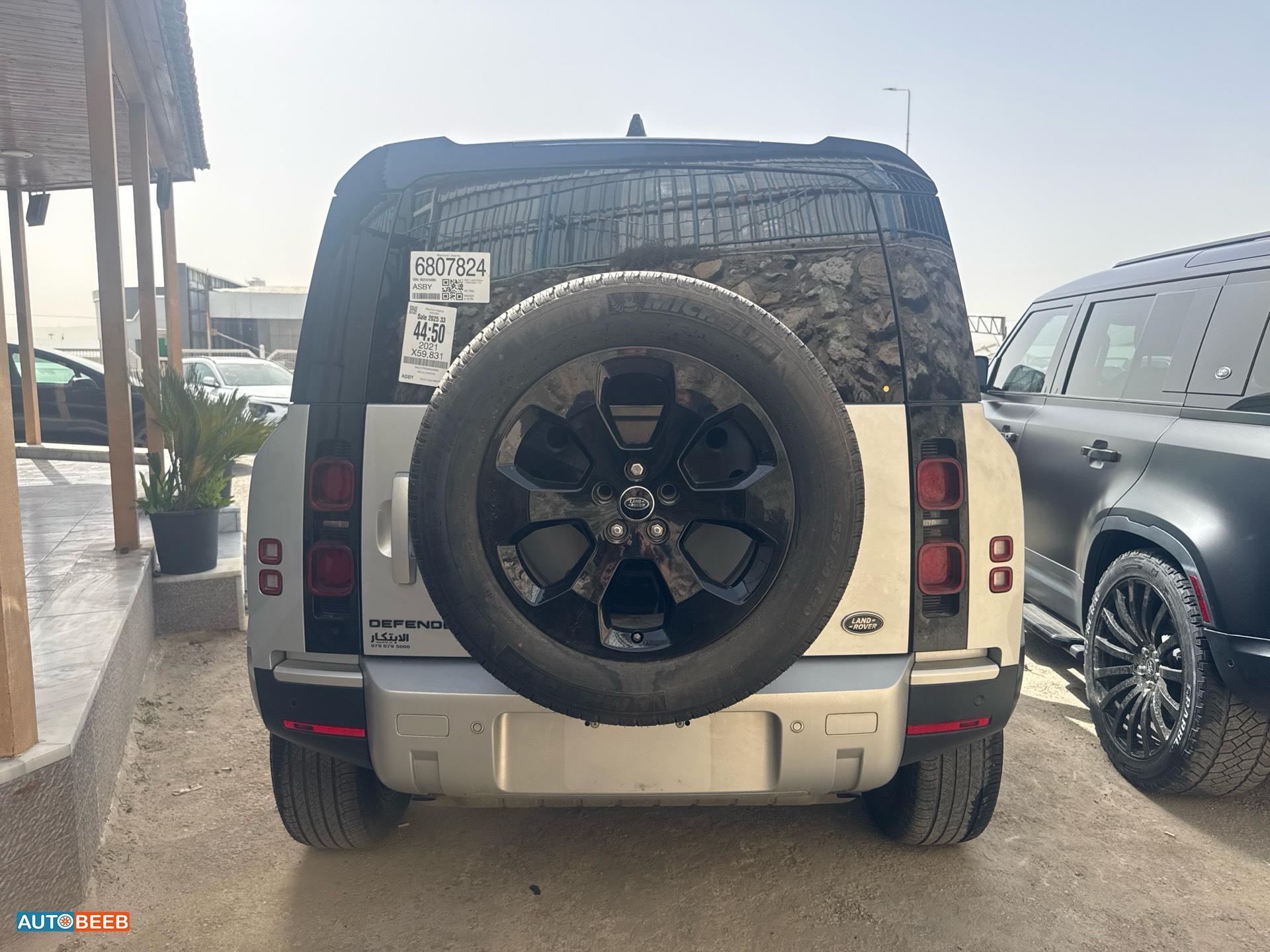 لاندروفر ديفندر 2021