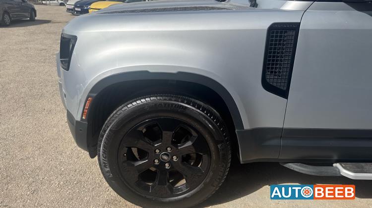 لاندروفر ديفندر 2021