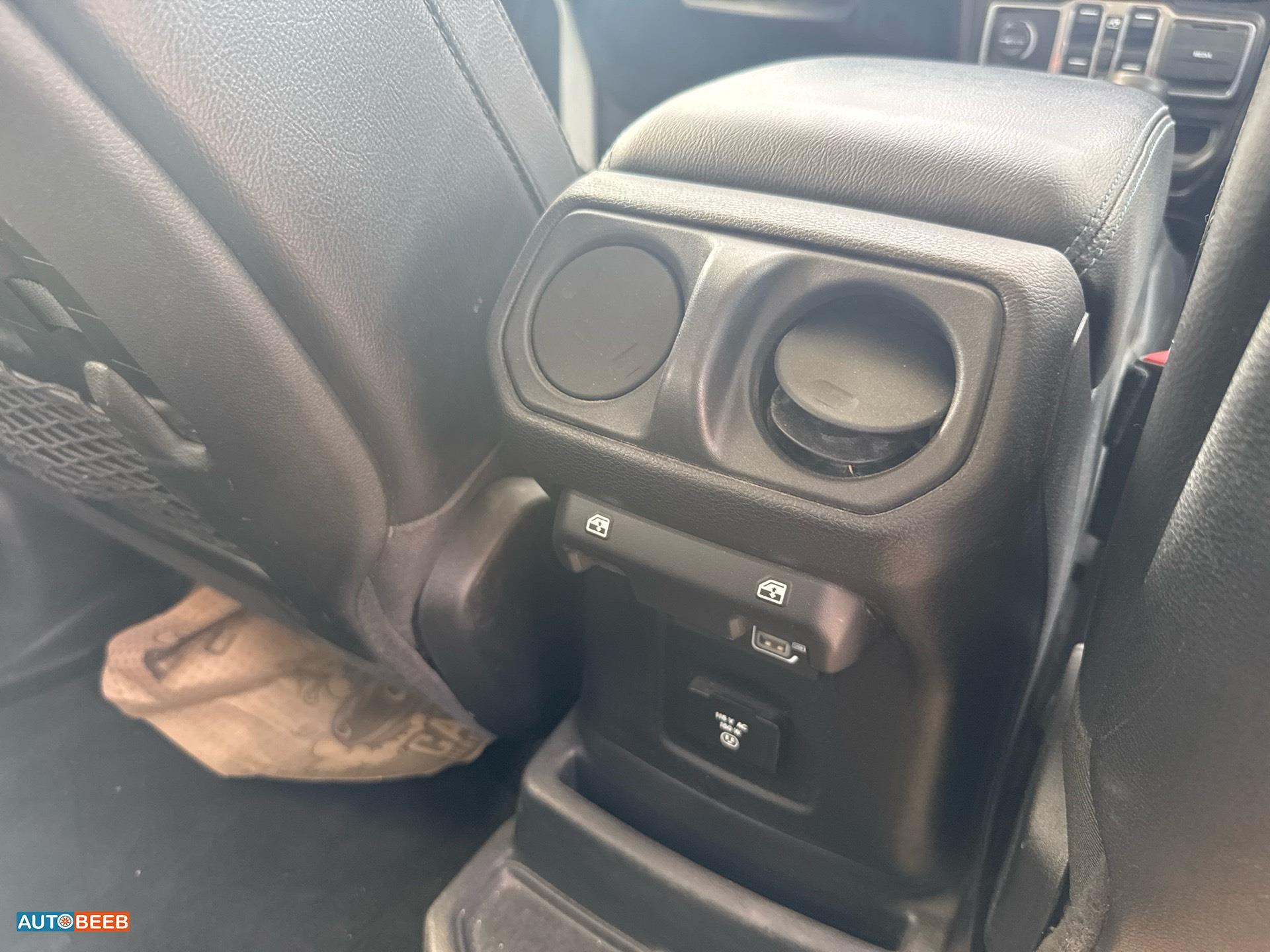 جيب رانجلر 2021