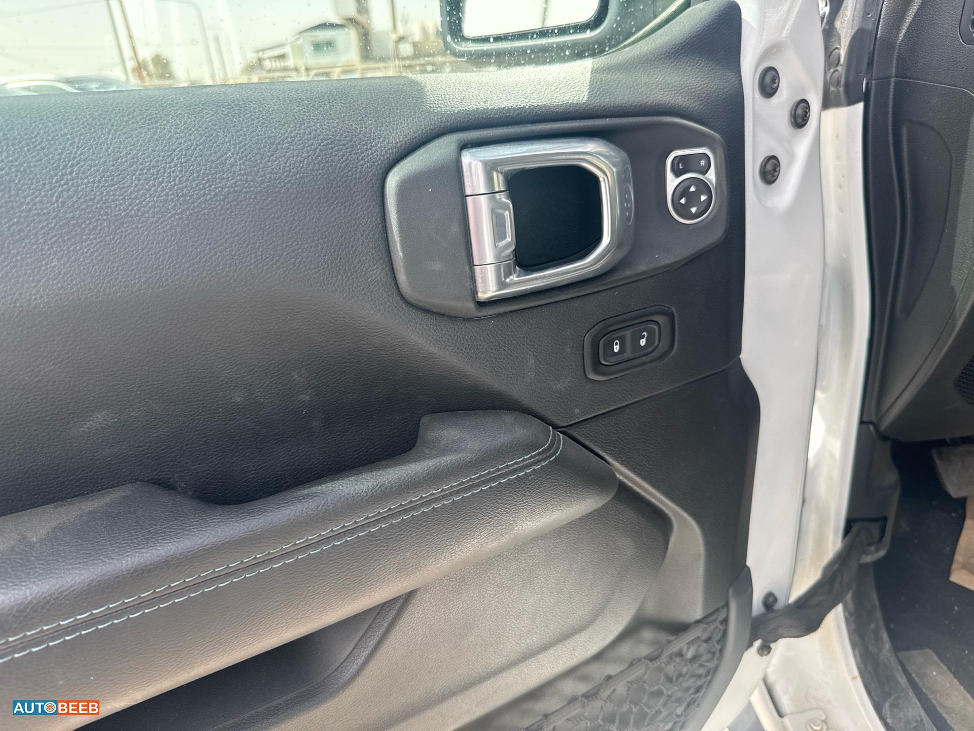 جيب رانجلر 2021