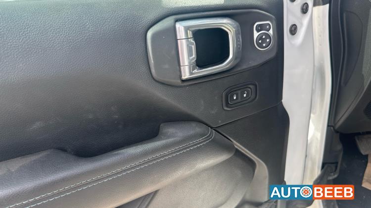 جيب رانجلر 2021