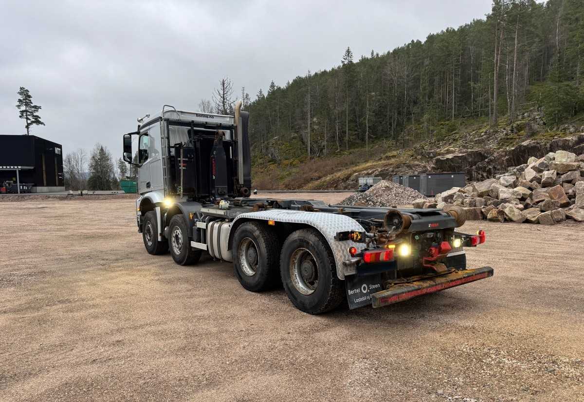 رافعة الهوك مرسيدس بنز 2019