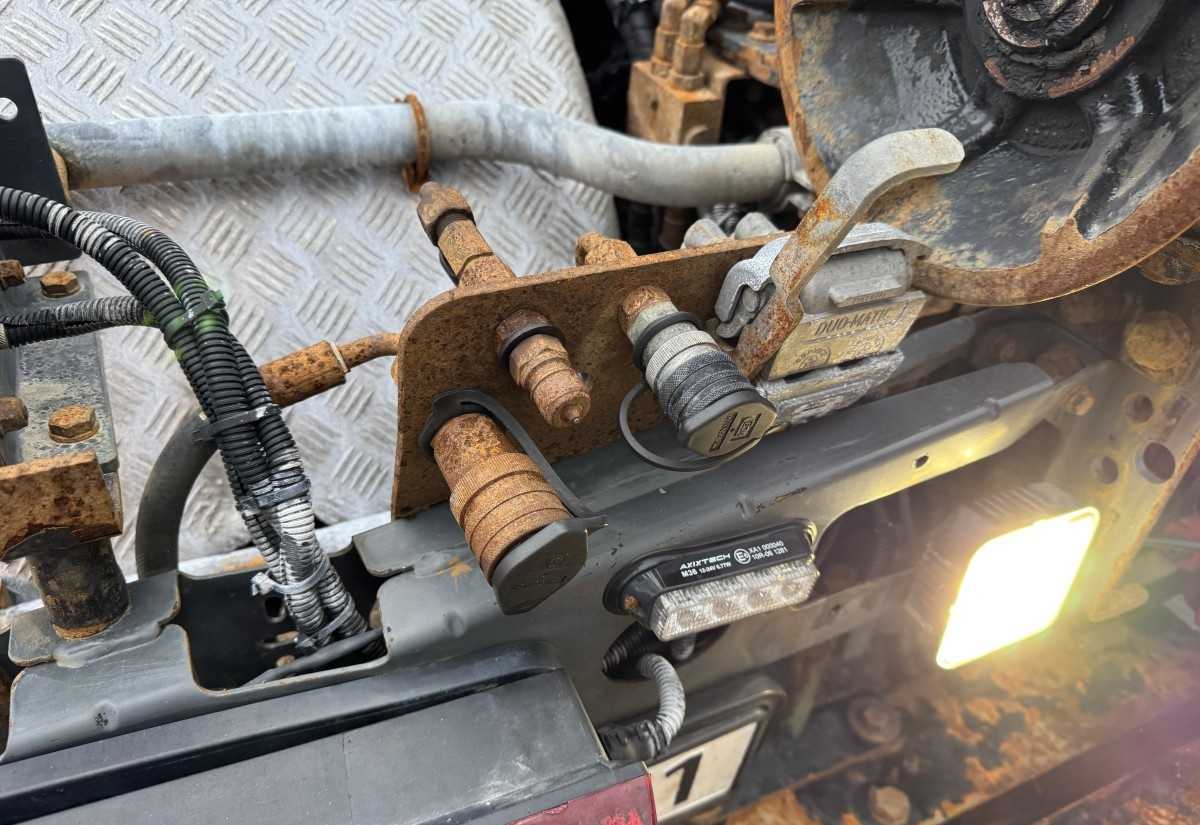 رافعة الهوك مرسيدس بنز 2019