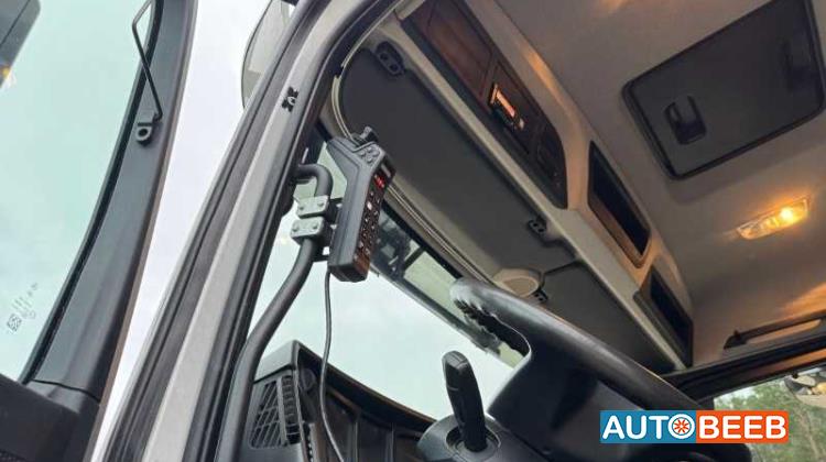 رافعة الهوك مرسيدس بنز 2019