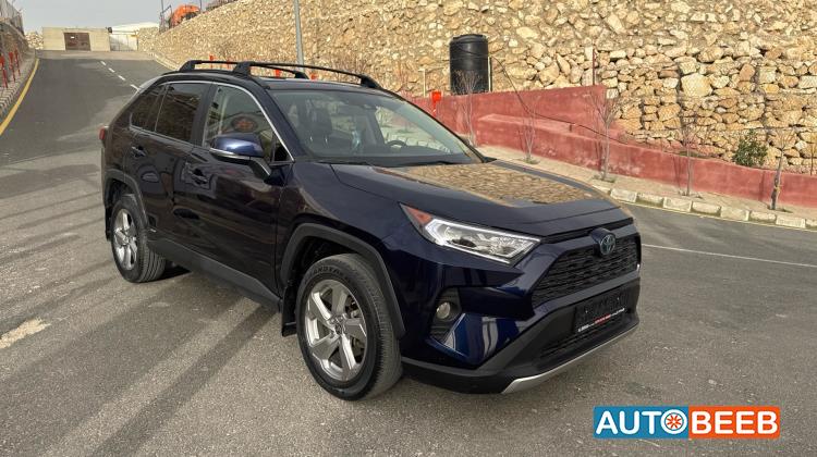 Toyota RAV4 2021