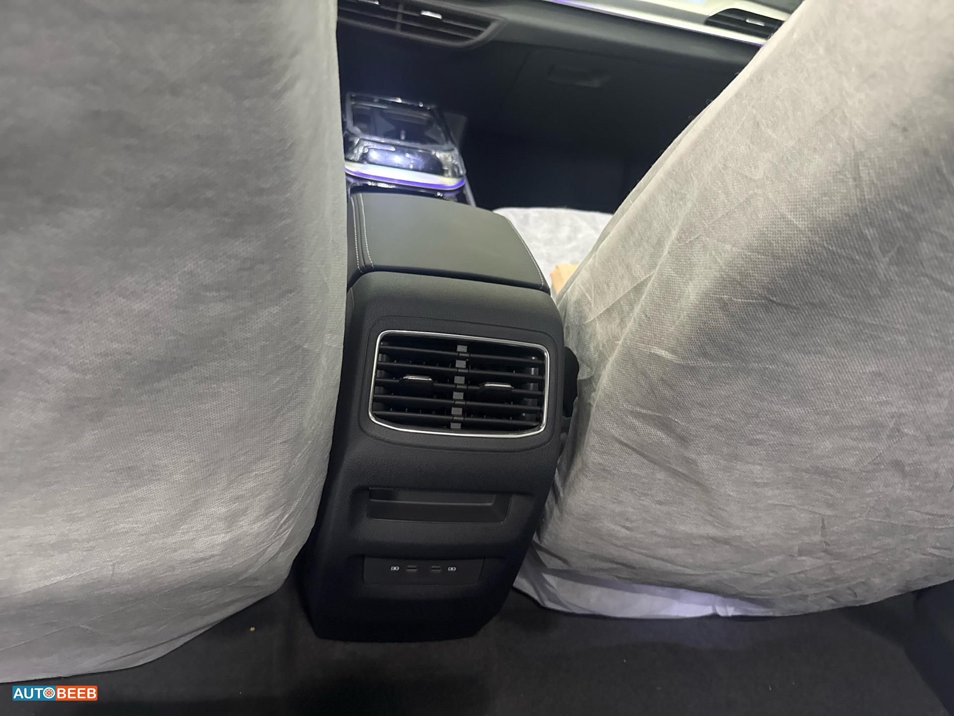 فولكس فاجن ID 4 2022