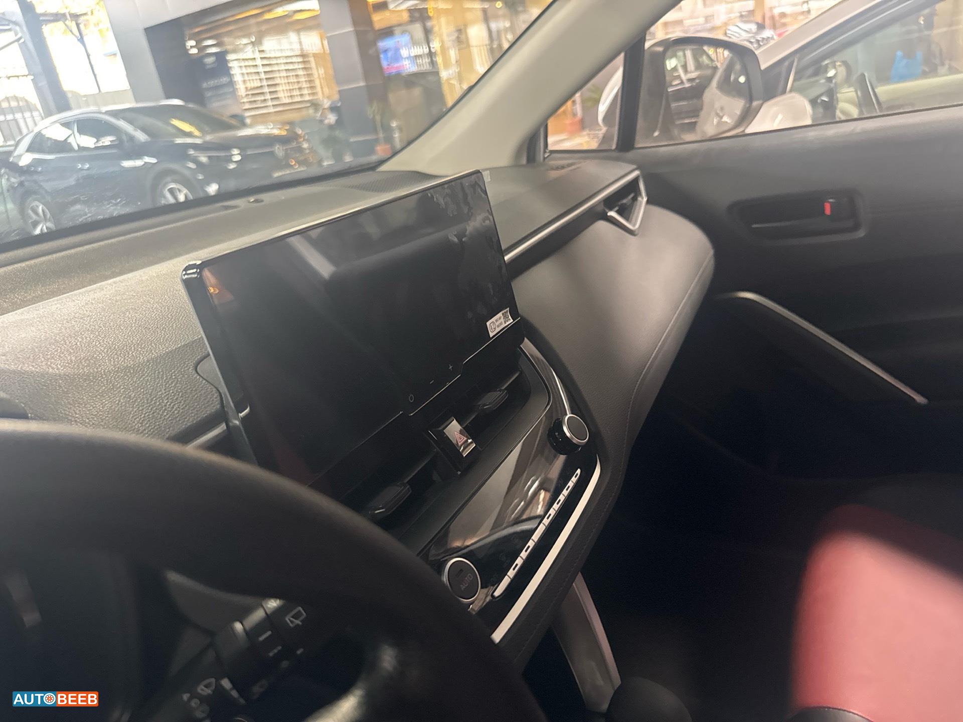 Toyota Corolla cross  2025