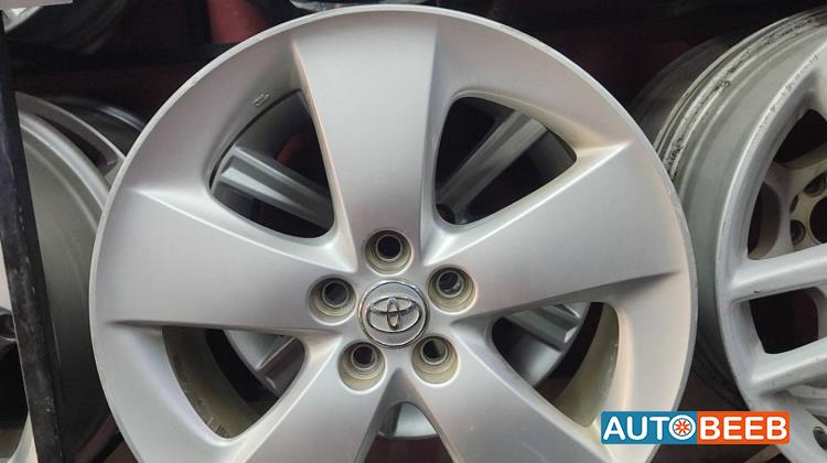 طقم جنطات تويوتا بريوس اوروبي قياس 17