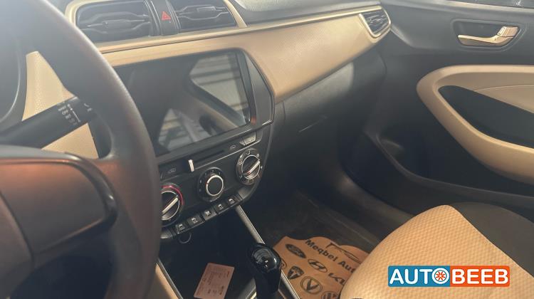 هيونداي رينا 2020