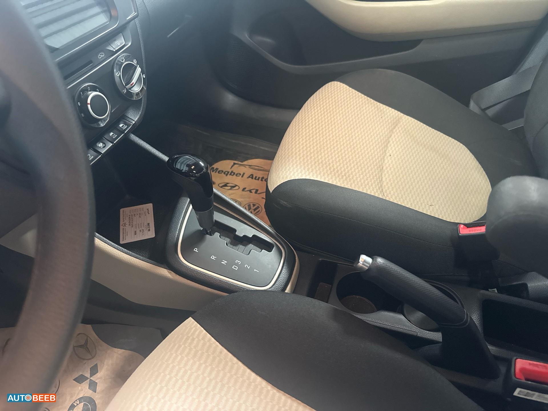 هيونداي رينا 2020