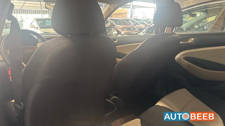 هيونداي رينا 2020