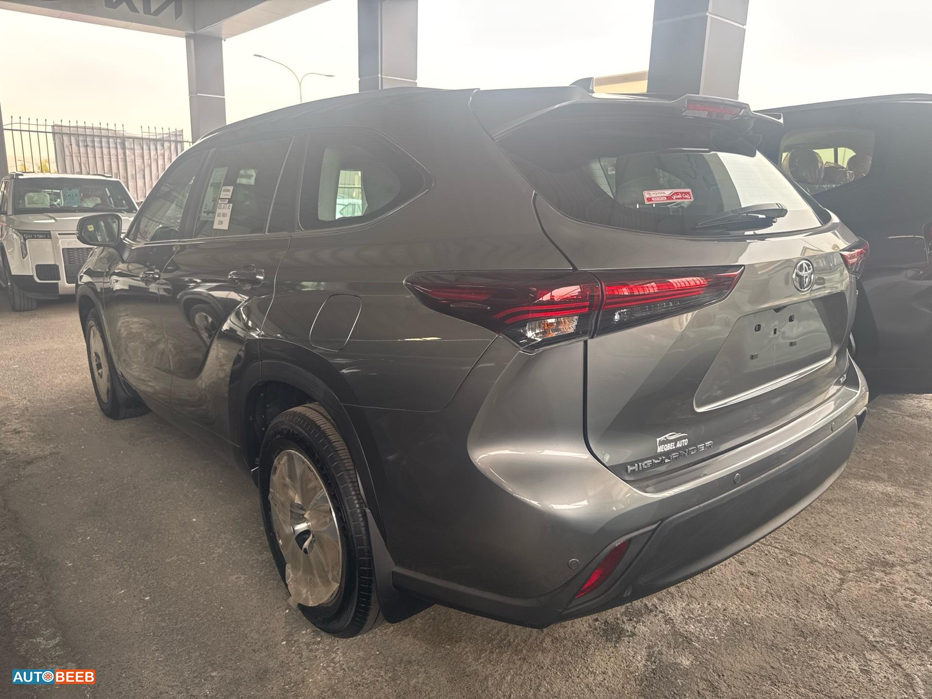 Toyota Highlander 2025