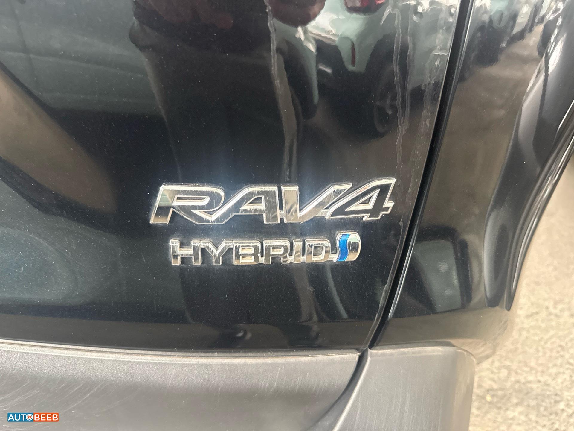 Toyota RAV4 2024